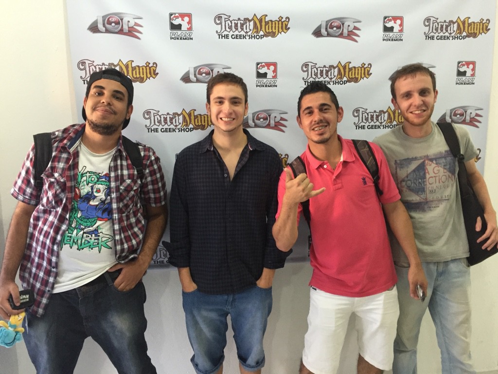 Campeões do Premier Challenge SP #2. Da esquerda para a direita: Ricardo, Yan, Marcos e Gustavo.